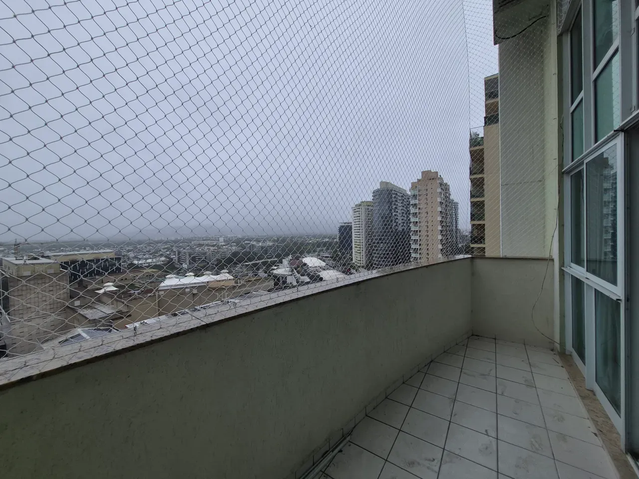 Duplex apartment with 112 m², 3 bedrooms and floor-to-ceiling — photo 16