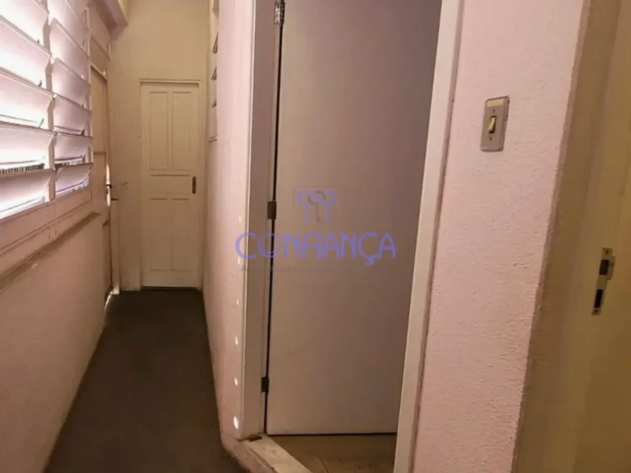 House with 1 bedroom and 3 bathrooms plus 5 parking spaces — photo 11