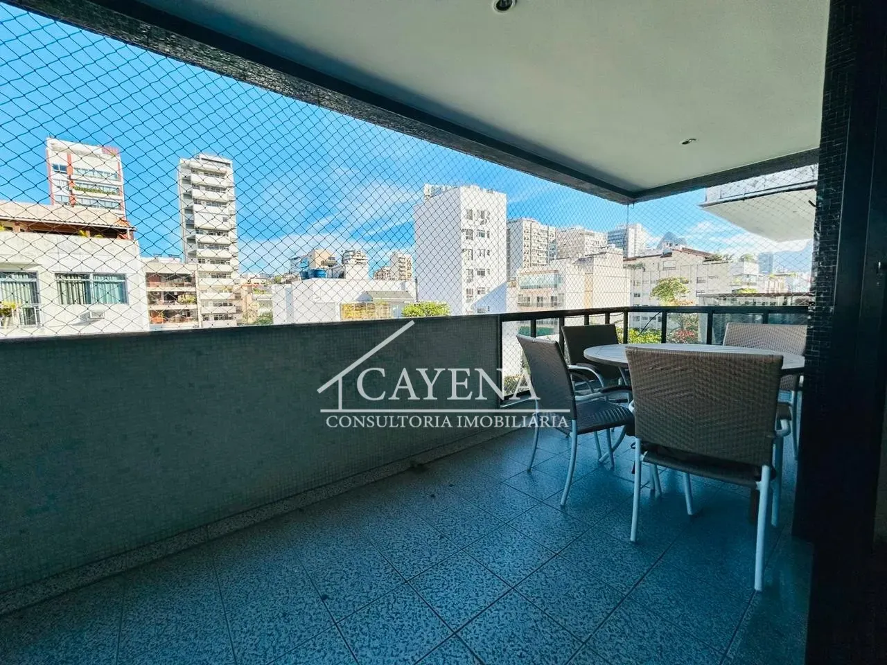 Apartment with 247 m², 3 bedrooms and 4 bathrooms — photo 7