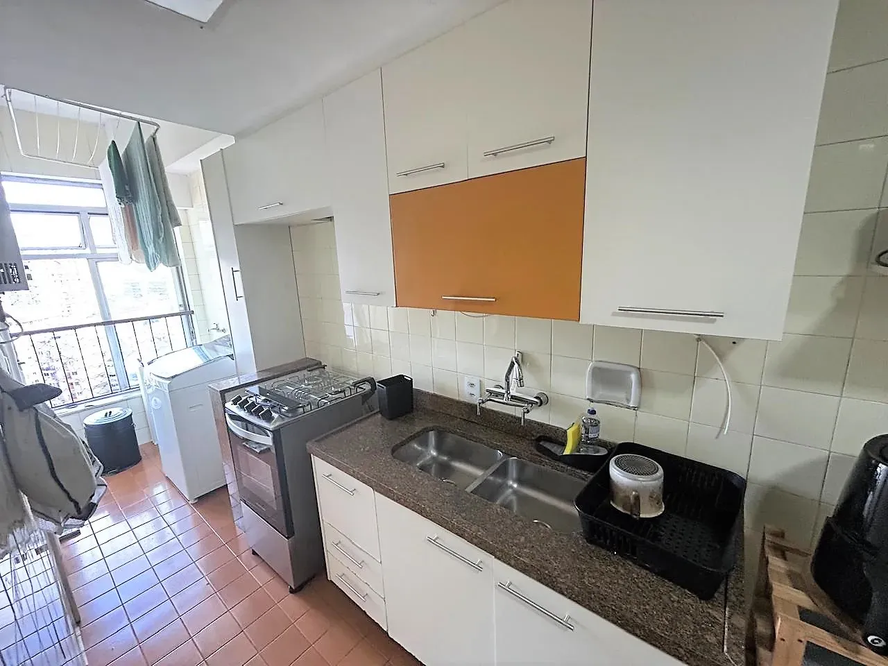 3-bedroom apartment with laundry area and 105 m² — photo 27