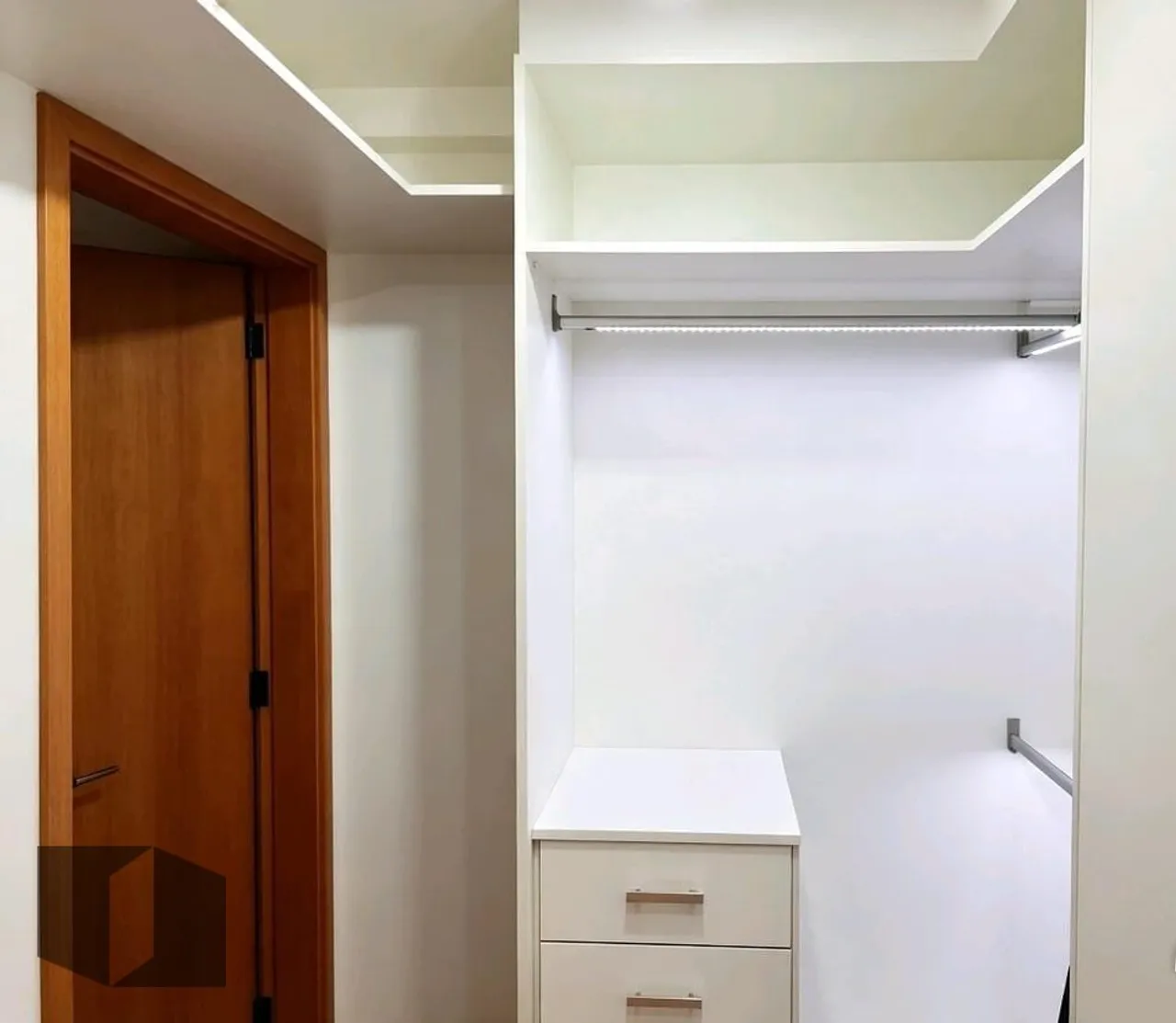 Furnished apartment with 3 bedrooms and 3 bathrooms — photo 13