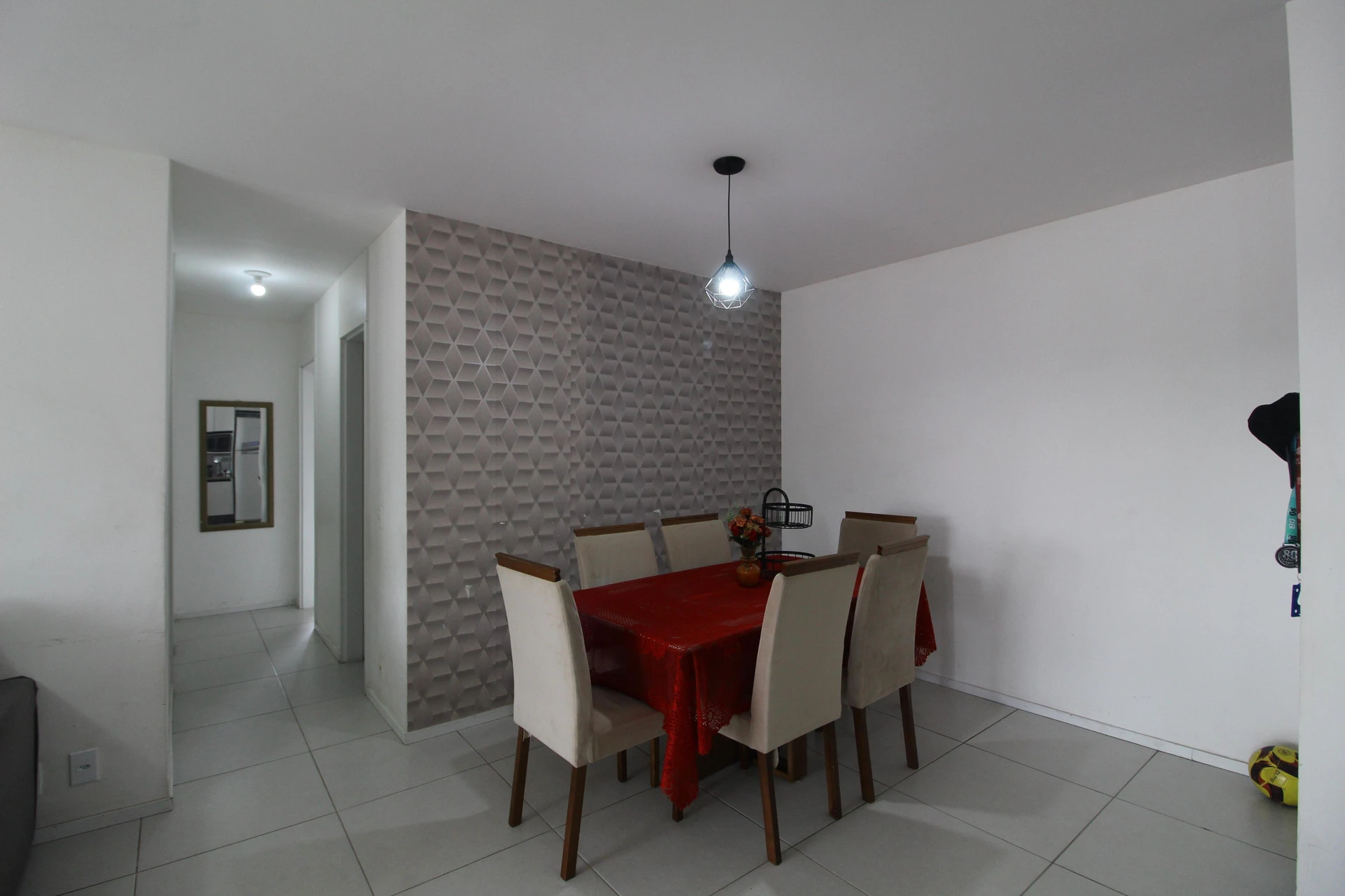 Apartamento mobiliado com 3 quartos, 2 banheiros e varanda — photo 8