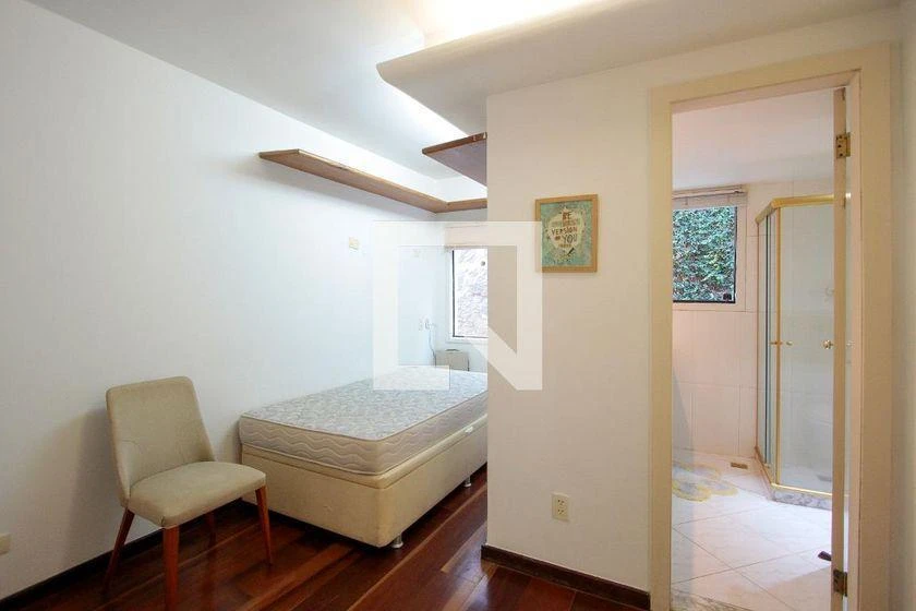 Меблированный дом с 4 спальнями и 3 сьютами, 450 м² — photo 41