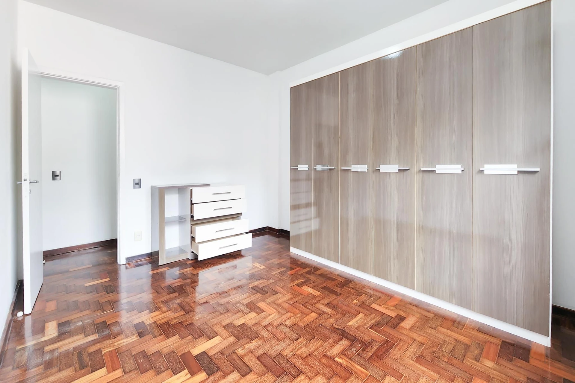Меблированная квартира 60 м², 1 спальня — photo 13