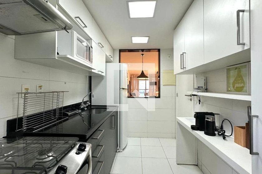 Apartamento mobiliado de 2 quartos em condomínio com piscina — photo 26
