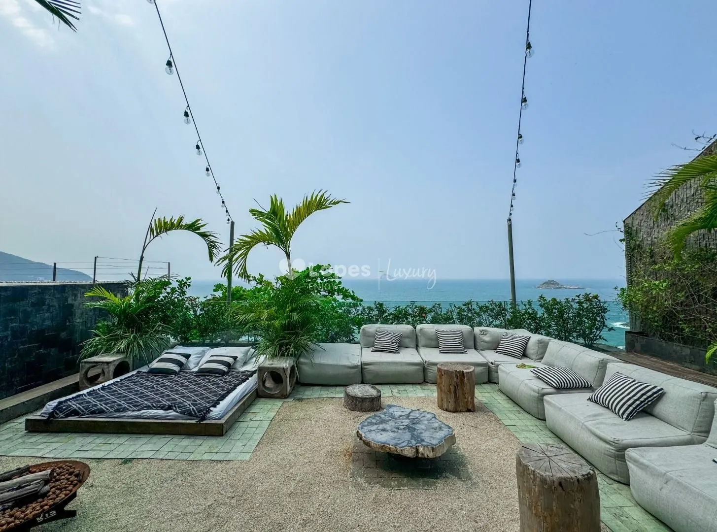 House with 5 en-suite bedrooms, 8 baths and 3 parking — photo 36