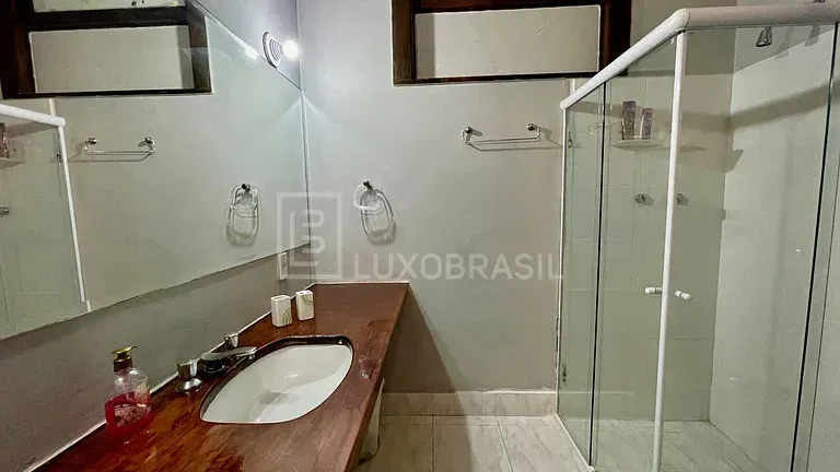 Casa sin amueblar con 4 dormitorios y cocina a gas — photo 23