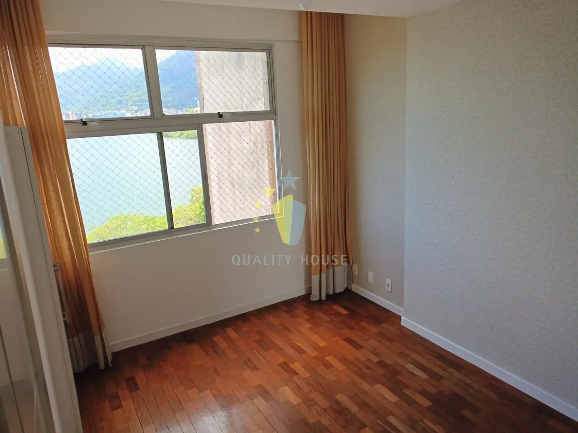 Water view in a 3-bedroom apartment, 110 m² — photo 5