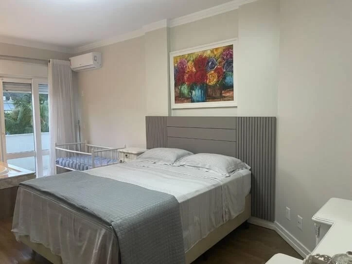 Ванна та 4 спальні: будинок 258 м² — photo 9