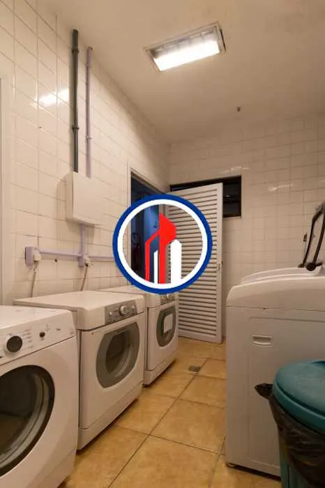 Furnished duplex apartment with 1 bedroom and 1 parking — photo 42