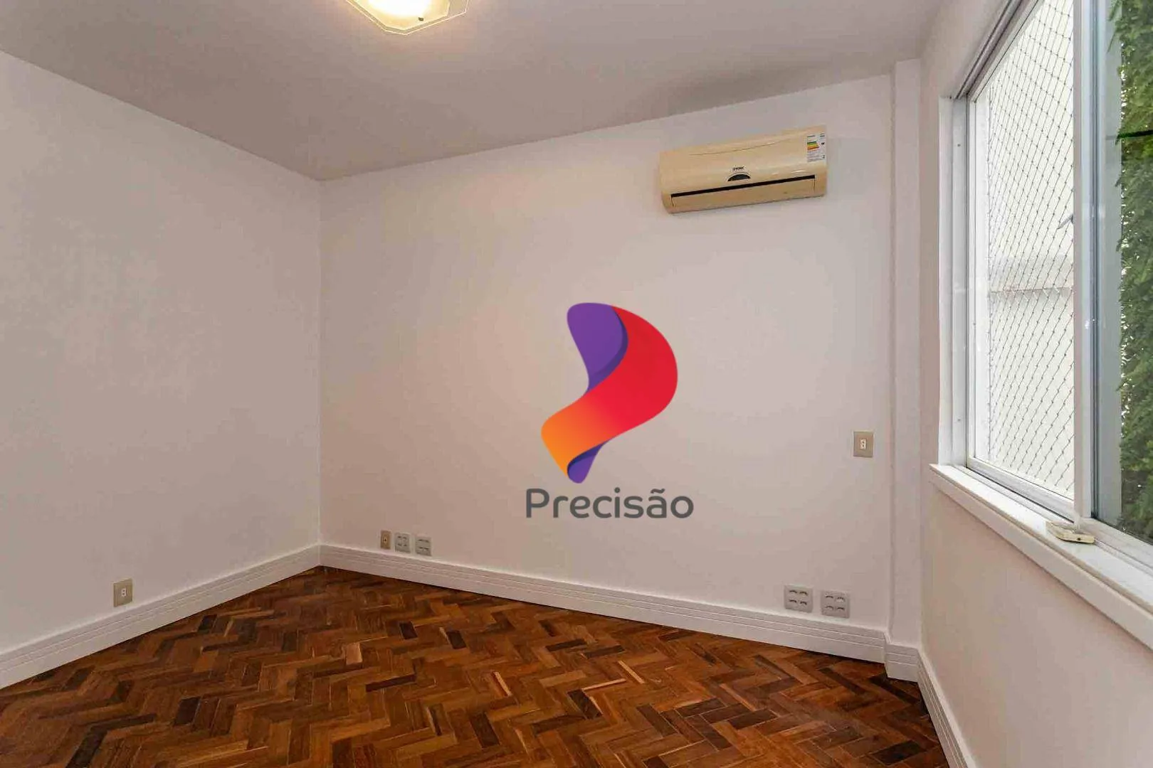 124 m² apartment with 3 bedrooms and 2 parking spaces — photo 22