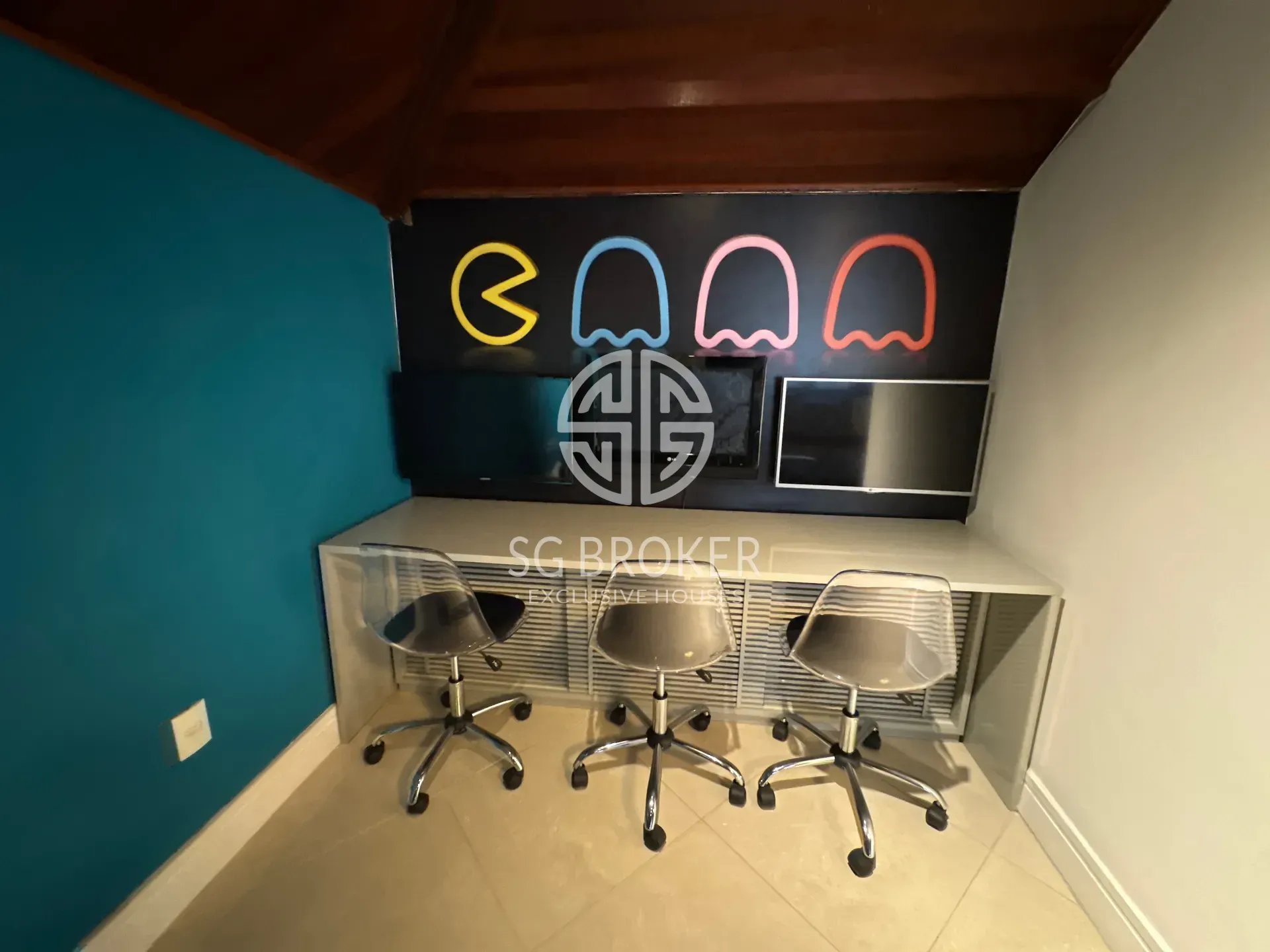Casa para locação com 5 quartos e churrasqueira na varanda — photo 60