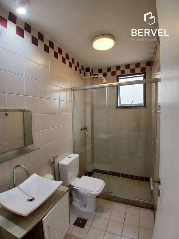 2-bedroom apartment with private BBQ and 1 parking spot — photo 2