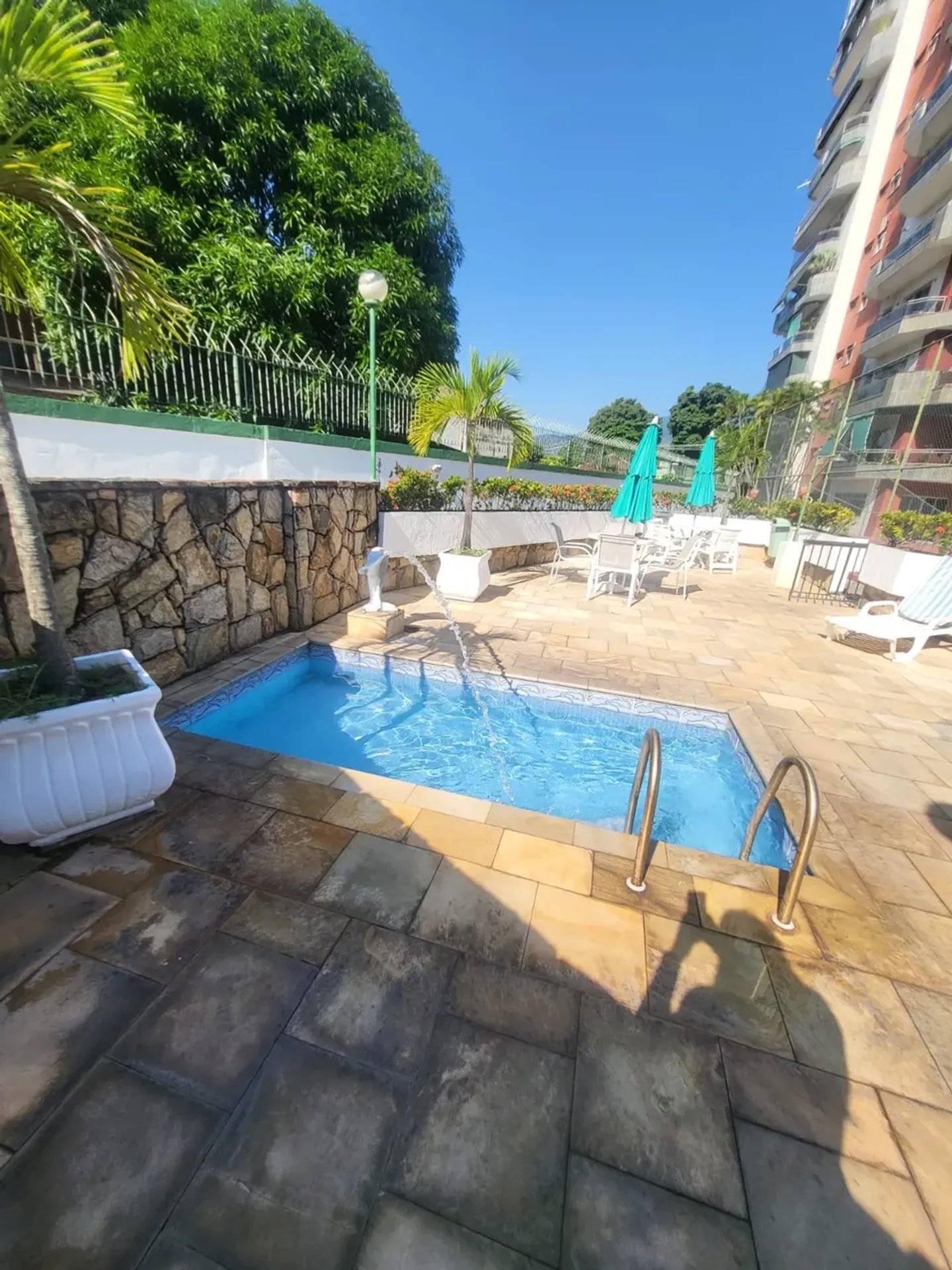 Furnished 126 m² apartment with 3 bedrooms and gas kitchen — photo 19