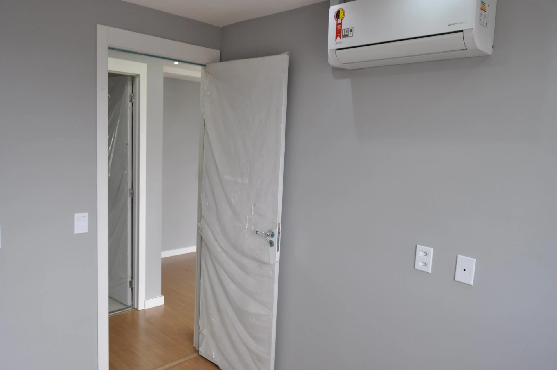 Apartamento sem mobília com 2 quartos e suíte — photo 31
