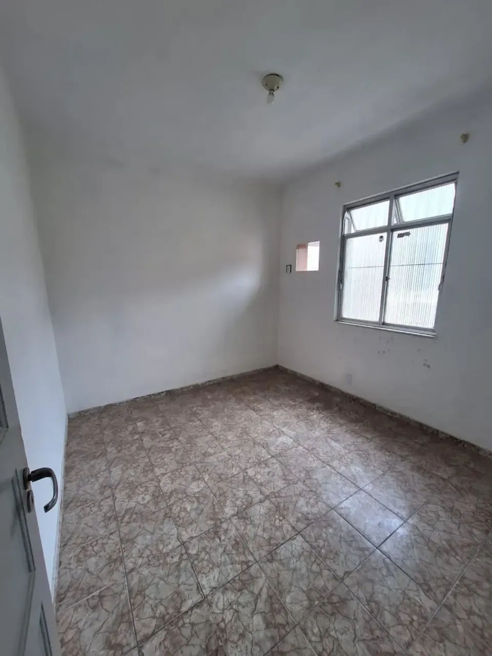 Rental apartment without parking, 2 bedrooms and 1 bath — photo 2