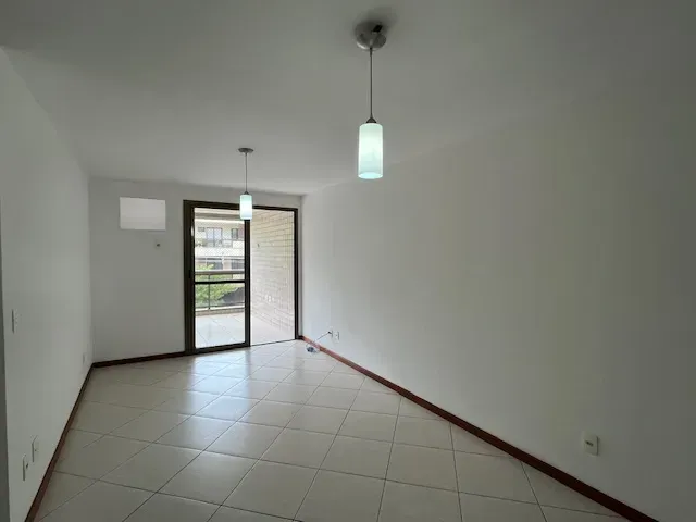 3-bedroom apartment, 1 with its own bathroom, 101 m² — photo 8