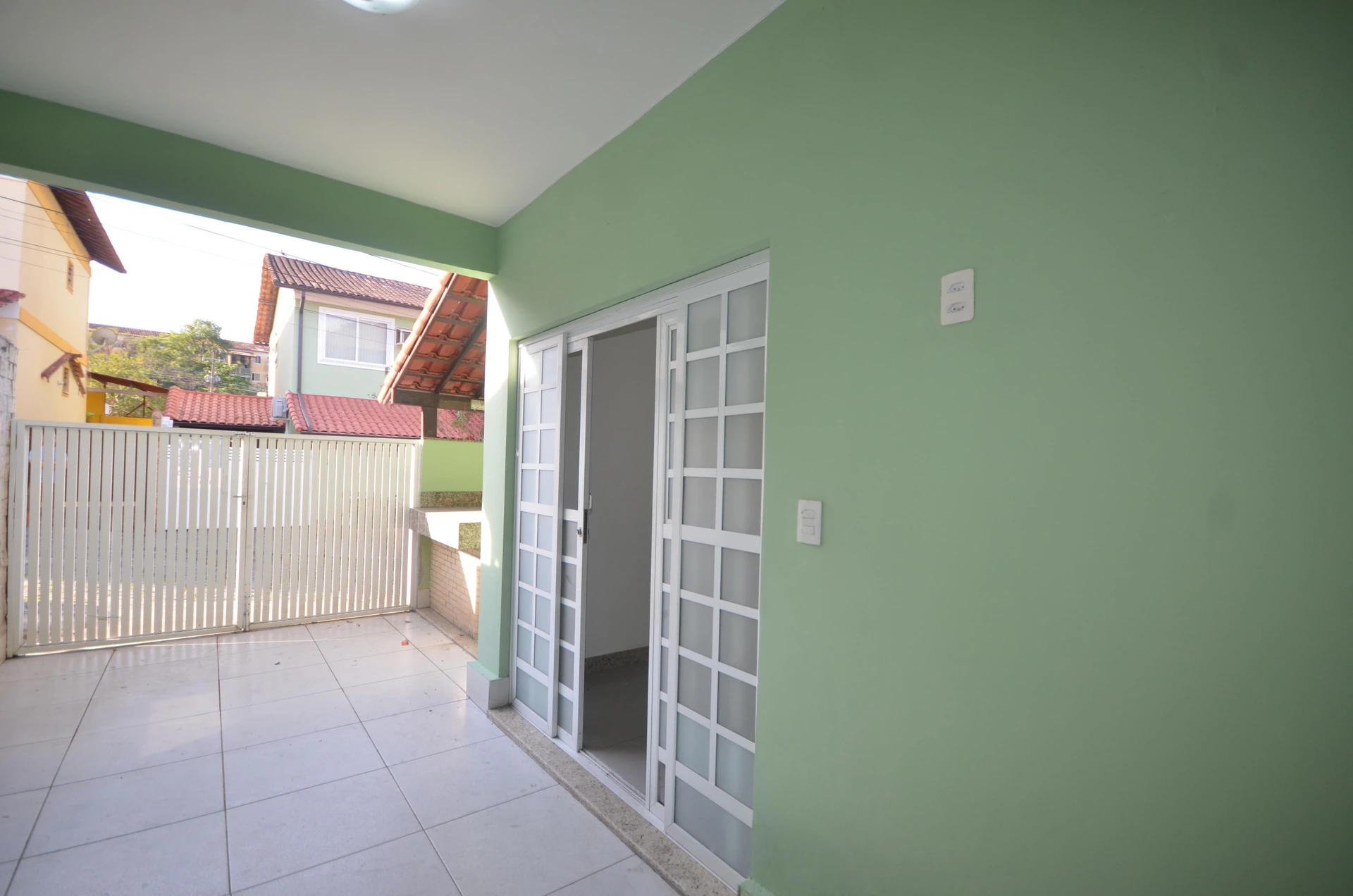 2-bedroom house with a bathtub in Rio de Janeiro — photo 8