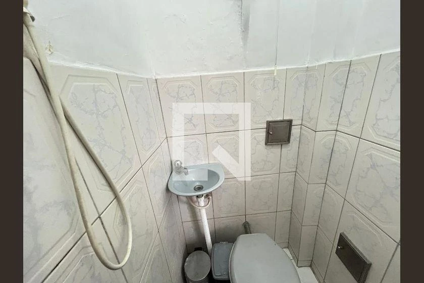 Furnished house with 4 bedrooms and 2 bathrooms — photo 42