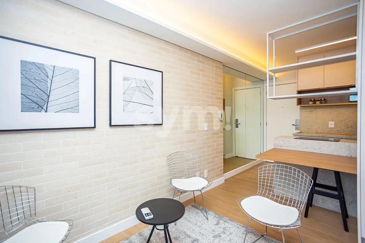 Apartamento de 1 dormitorio con cocina abierta y balcón — photo 9