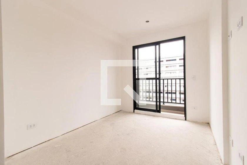 One-bedroom apartment in a building with a gym — photo 19
