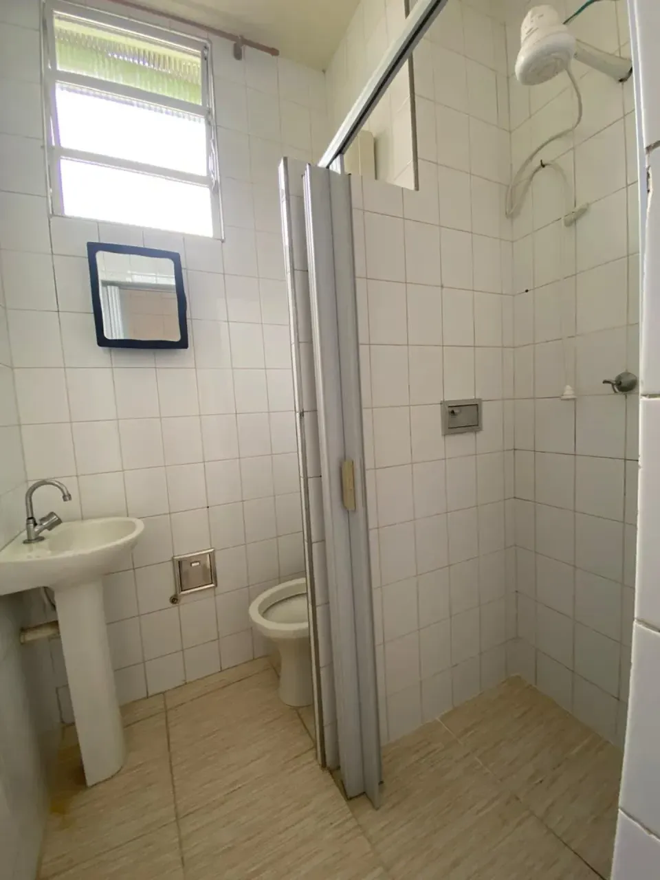 Unfurnished house with 2 bedrooms and fitted kitchen — photo 4