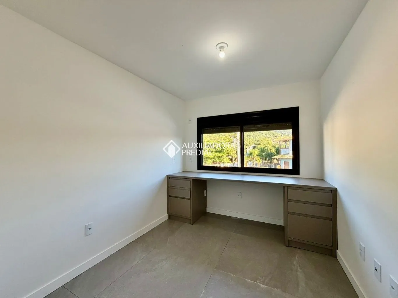 2-bedroom apartment with a home office — photo 7