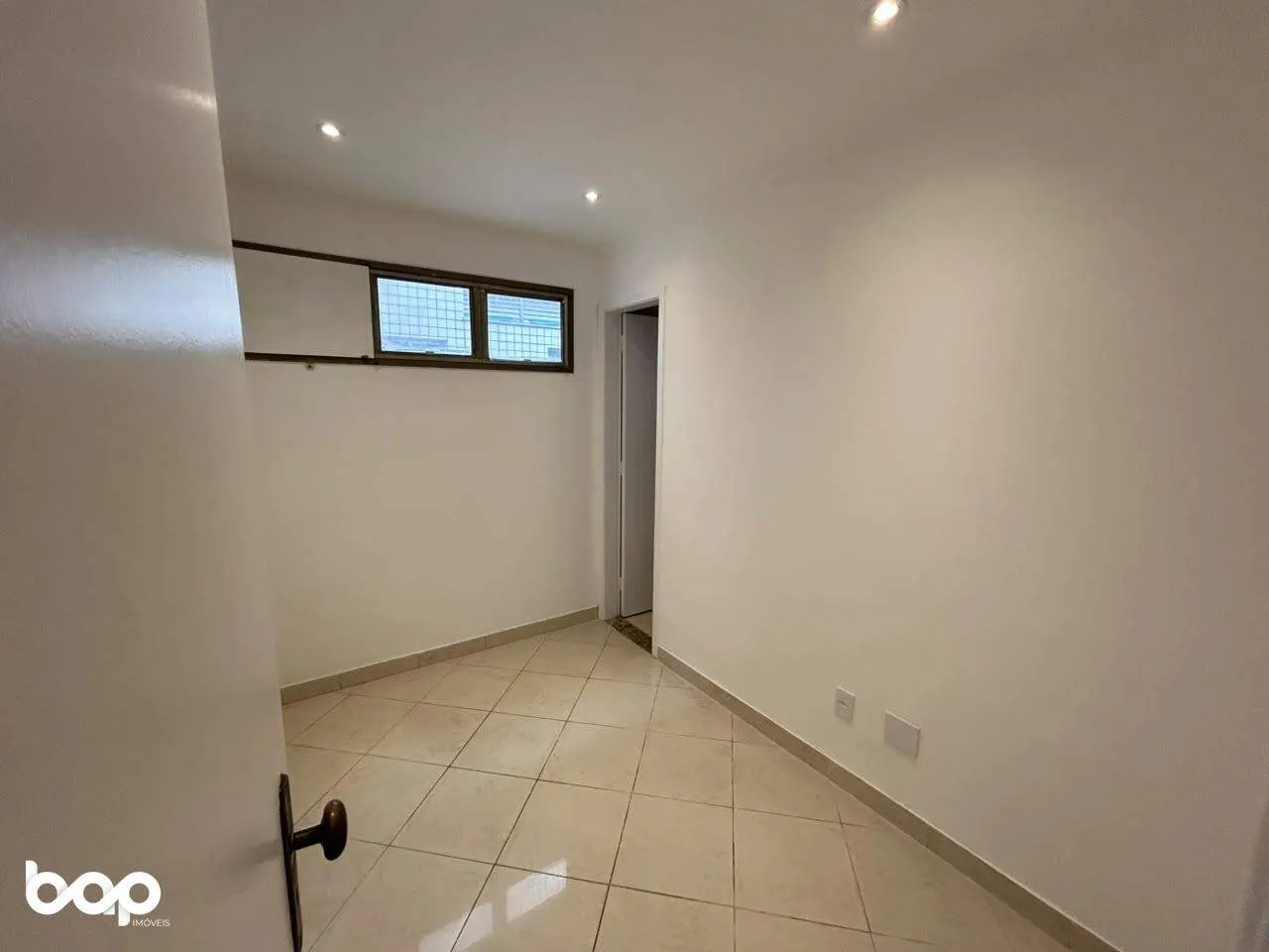 3-bedroom apartment, 1 with its own bathroom, 91 m² — photo 11