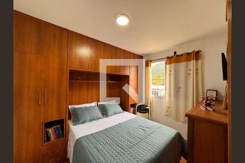 Furnished apartment, 44 m², with a mountain view