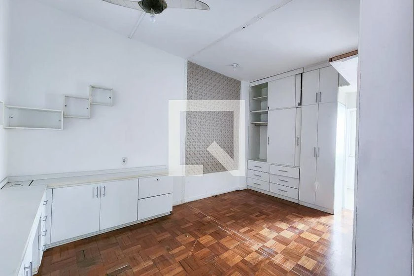 45 m² 1-bedroom apartment with open-plan gas kitchen — photo 3