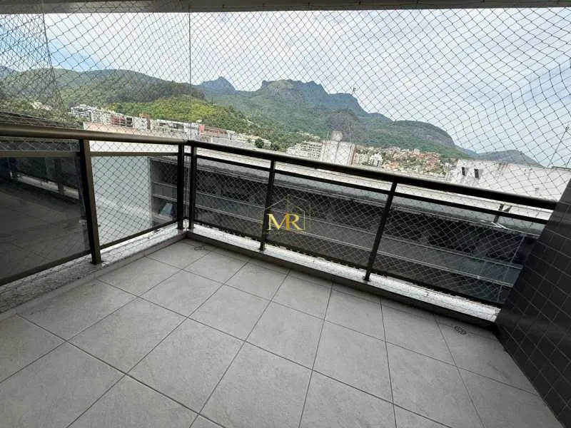 Apartment, 135 m², with a grill on the balcony — photo 8