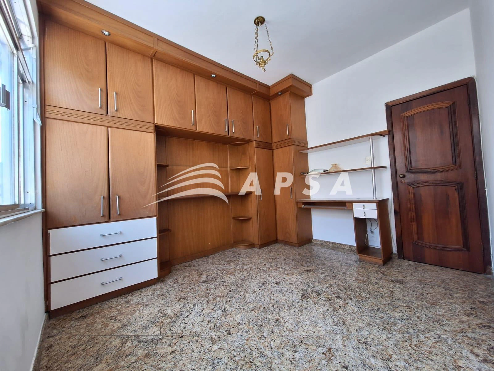 Home office in a 3-bedroom house, 155 m² — photo 18