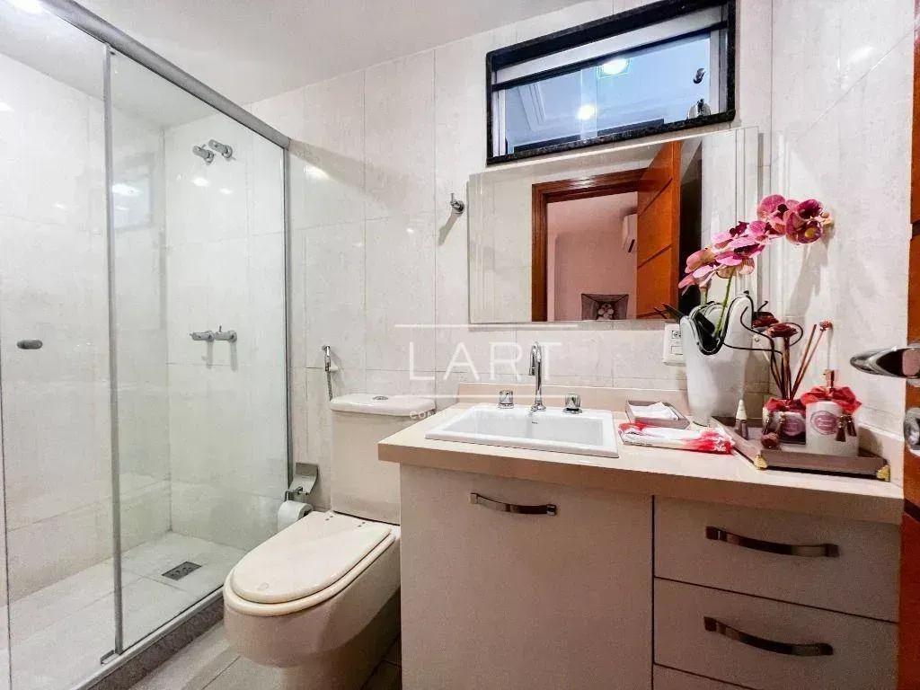 Unfurnished apartment with 5 bedrooms and 5 bathrooms — photo 30