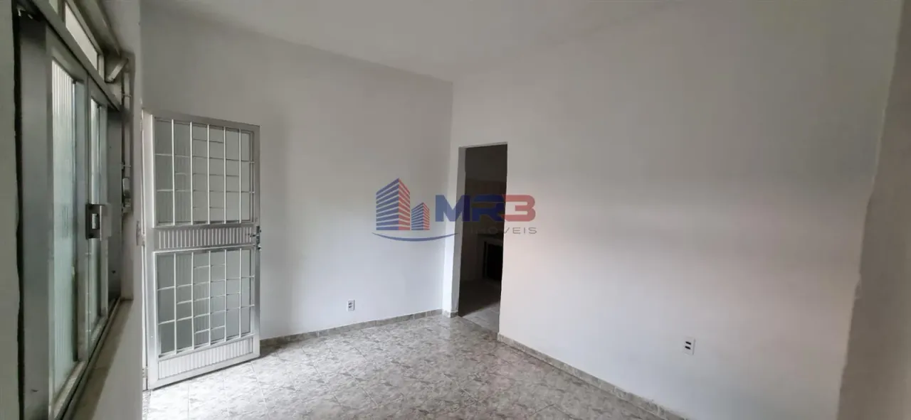 Unfurnished rental house with 2 bedrooms and 1 bathroom — photo 10