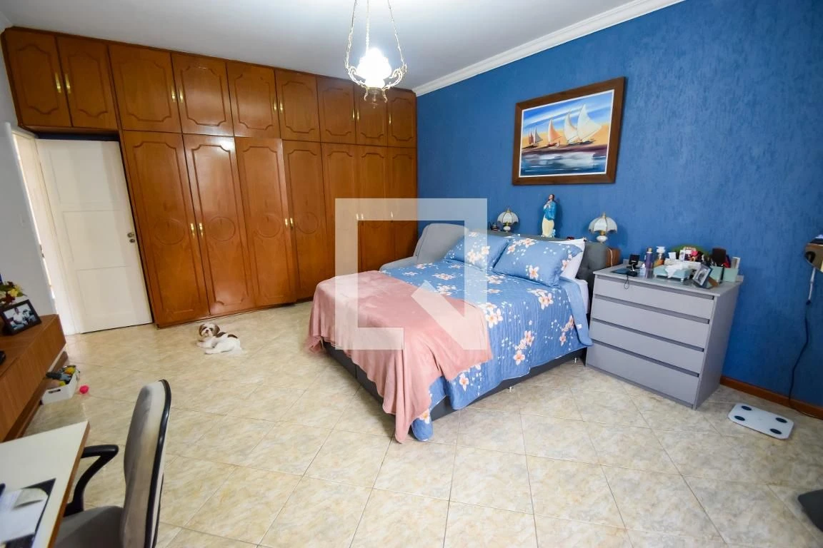 Casa mobiliada com 6 quartos e 3 suítes com jardim e BBQ — photo 30