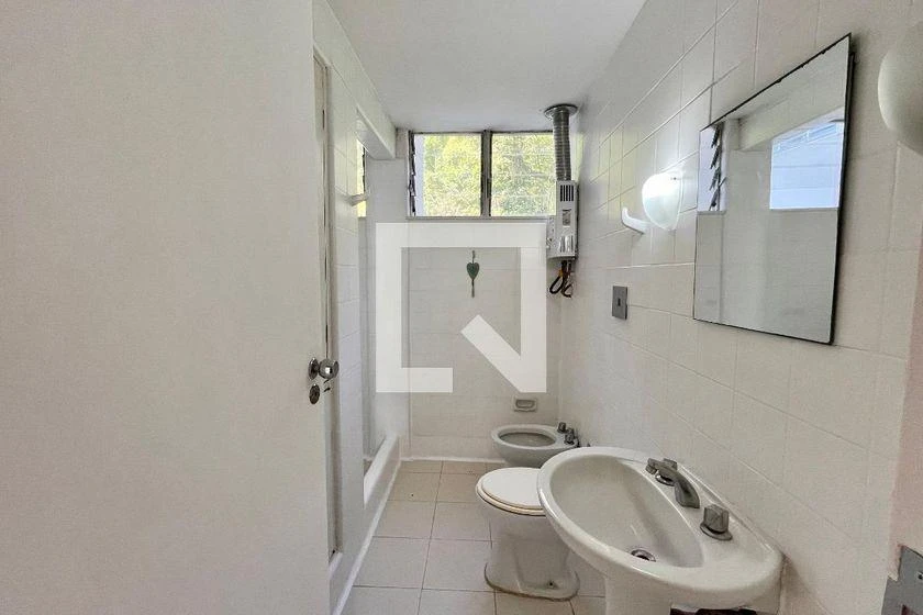 Apartamento de 2 quartos com cozinha fechada — photo 37