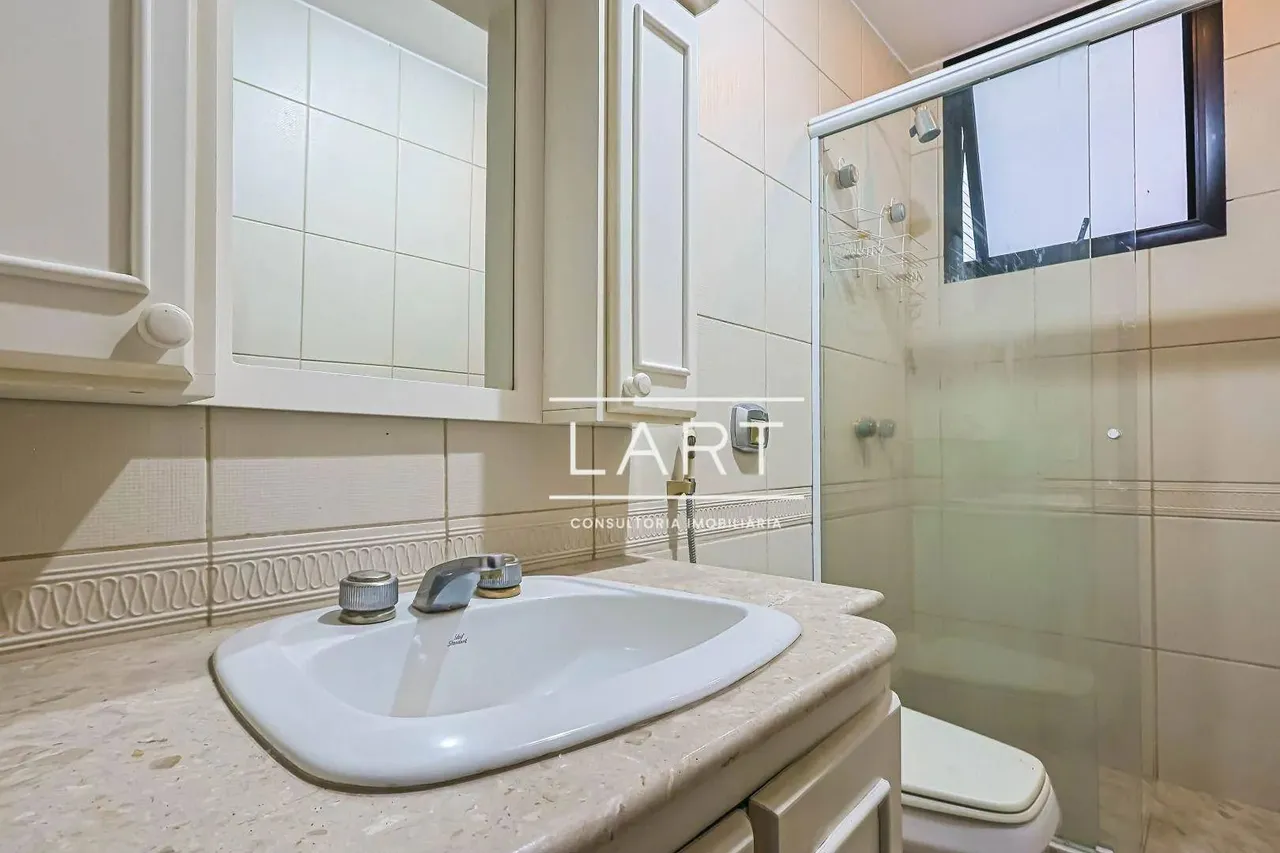 Apartamento com 4 dormitórios e 3 banheiros, 262 m² — photo 6