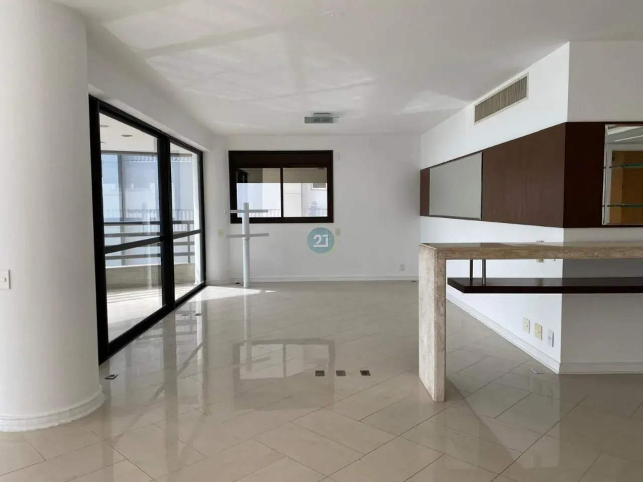 Apartamento de 230 m² con 3 suites y despacho — photo 15