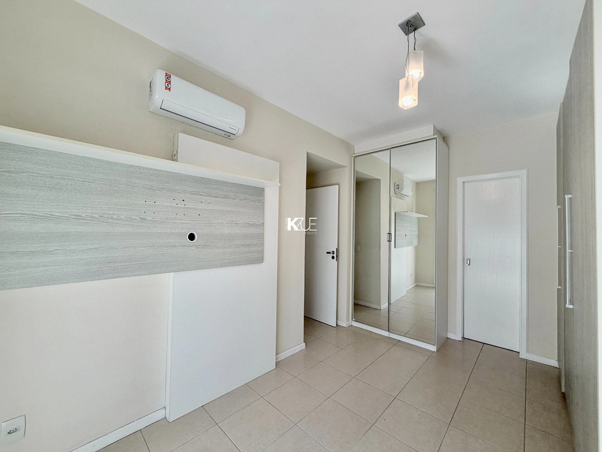 2-bedroom apartment in a building with a sauna — photo 24