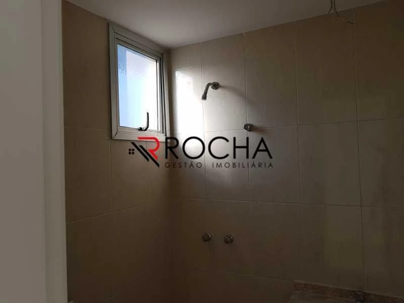 2-bedroom apartment with an en-suite and gas stove — photo 15