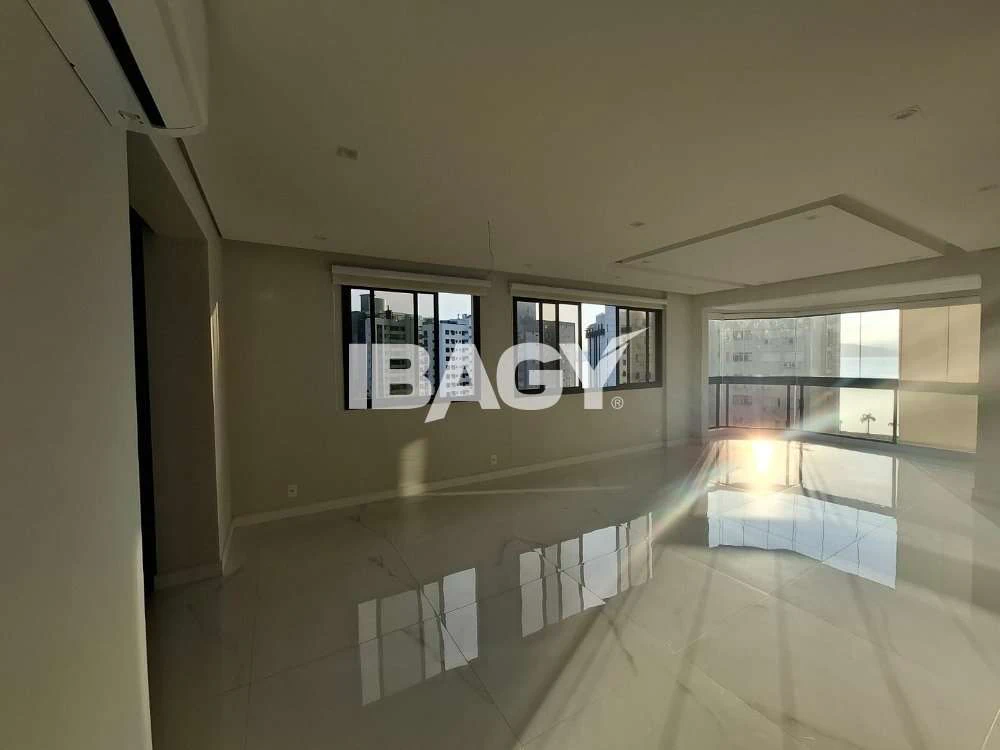 Unfurnished apartment with 3 en-suite bedrooms — photo 3