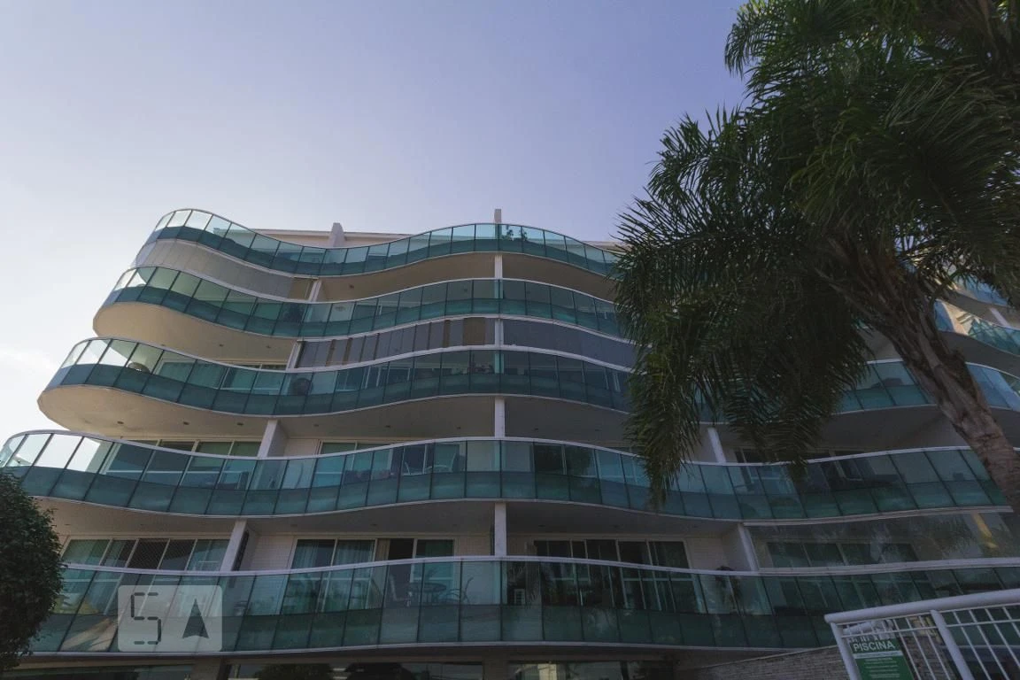 Furnished apartment with 2 en-suites and a balcony — photo 19