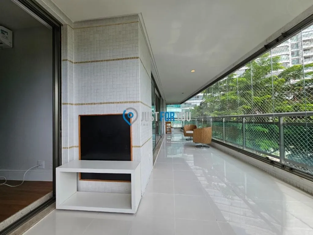 Apartamento mobiliado de 4 quartos em condomínio com piscina — photo 19