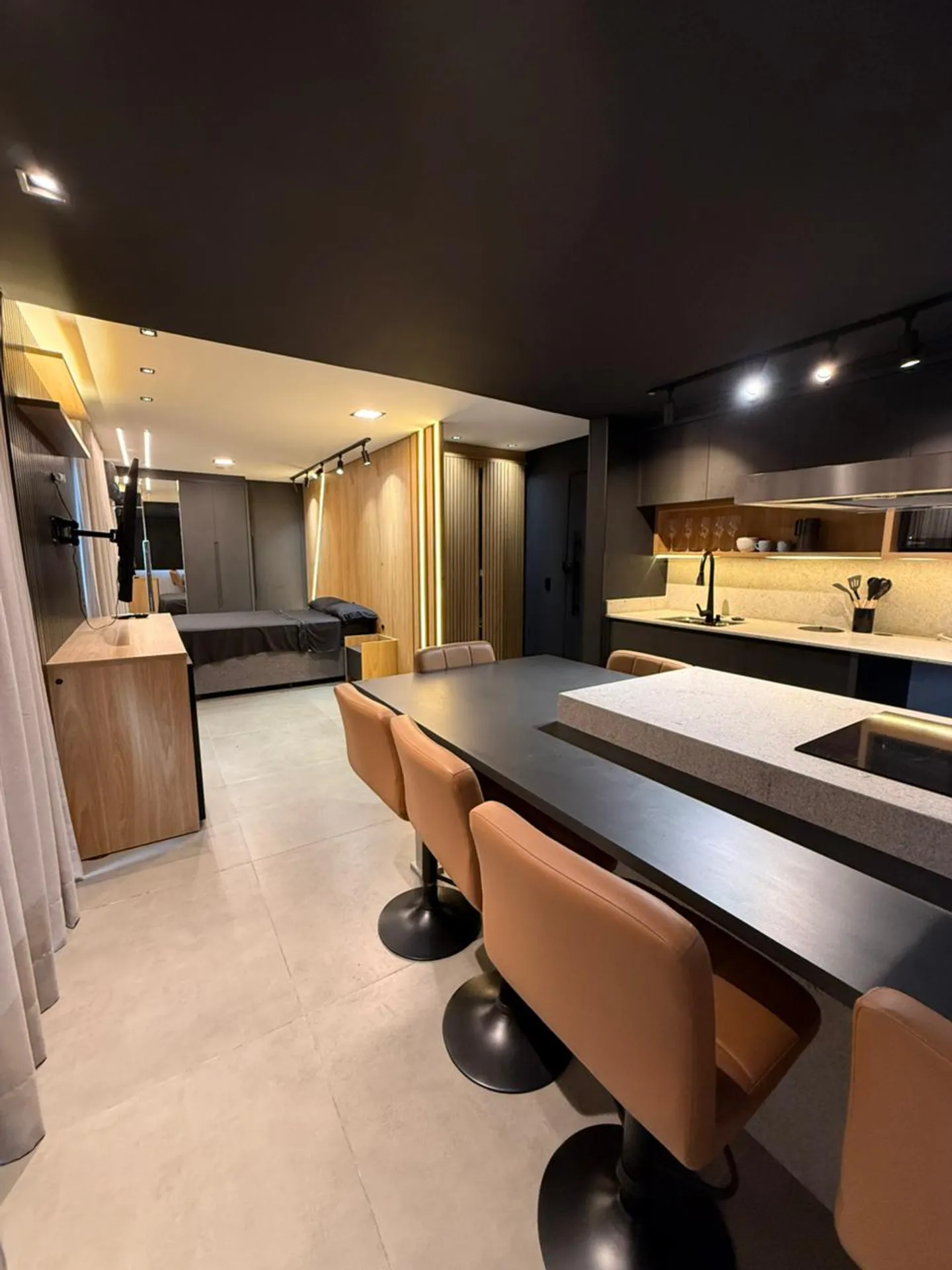 Apartamento amueblado de 1 dormitorio con 53 m² y 2 plazas — photo 2