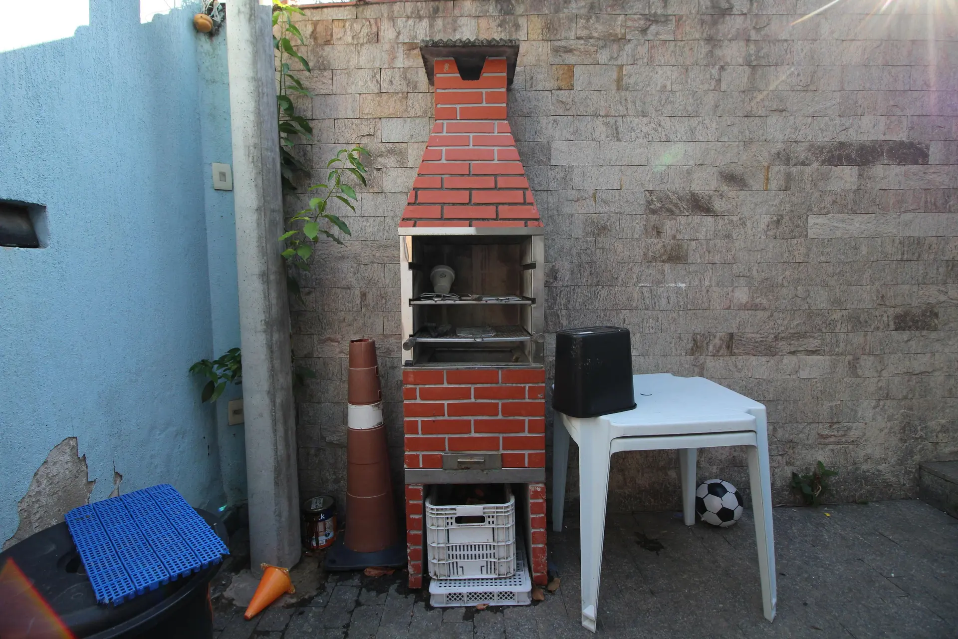 Furnished house with 3 bedrooms, private yard and 1 parking spot — photo 21