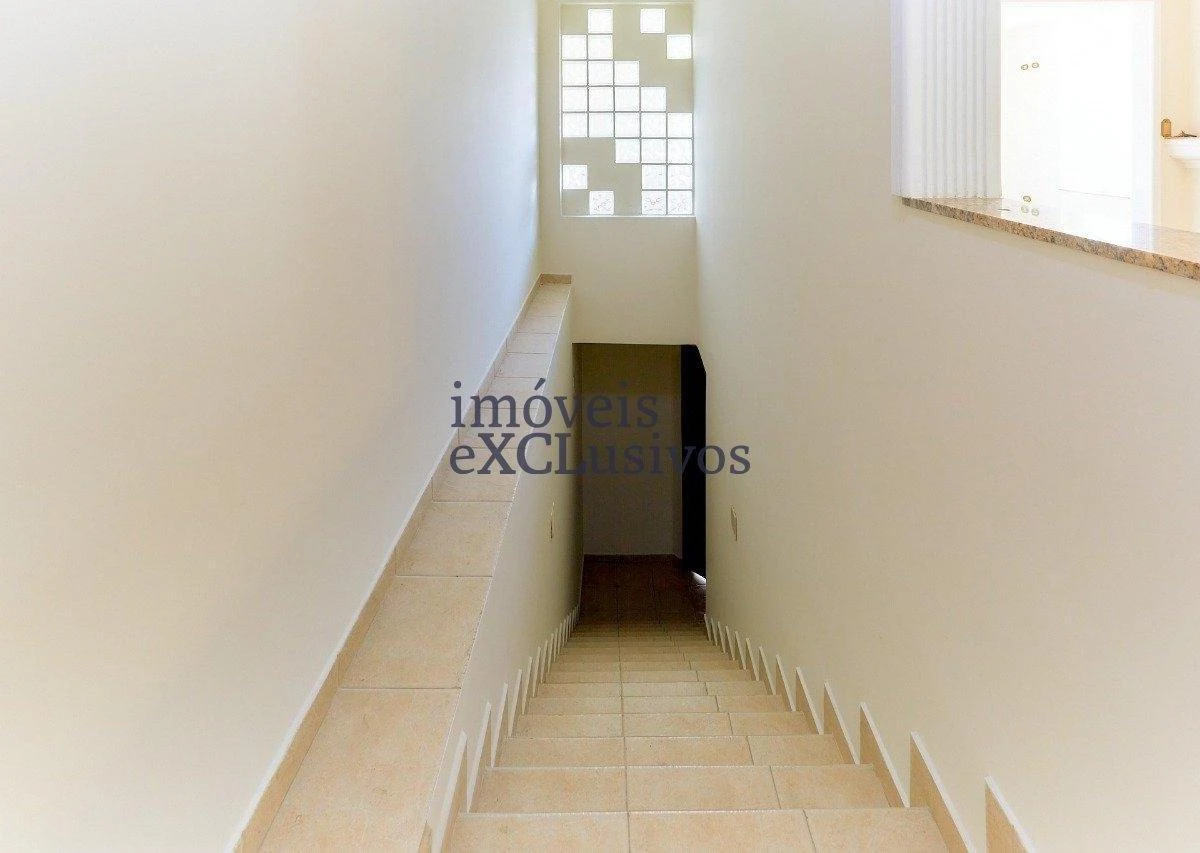 Ванна та 5 спалень: будинок 500 м² — photo 27