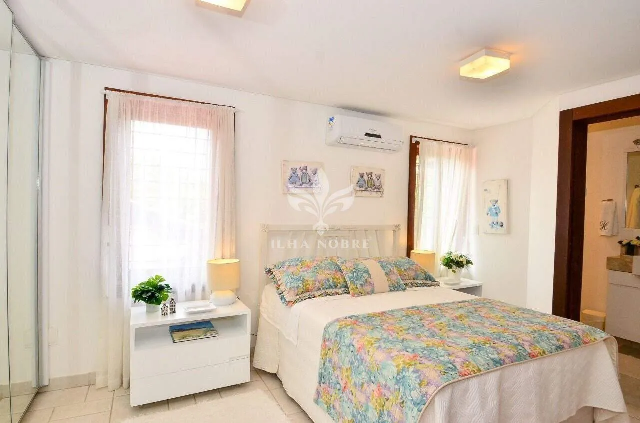 Casa mobiliada com 7 quartos e piscina ao ar livre — photo 70