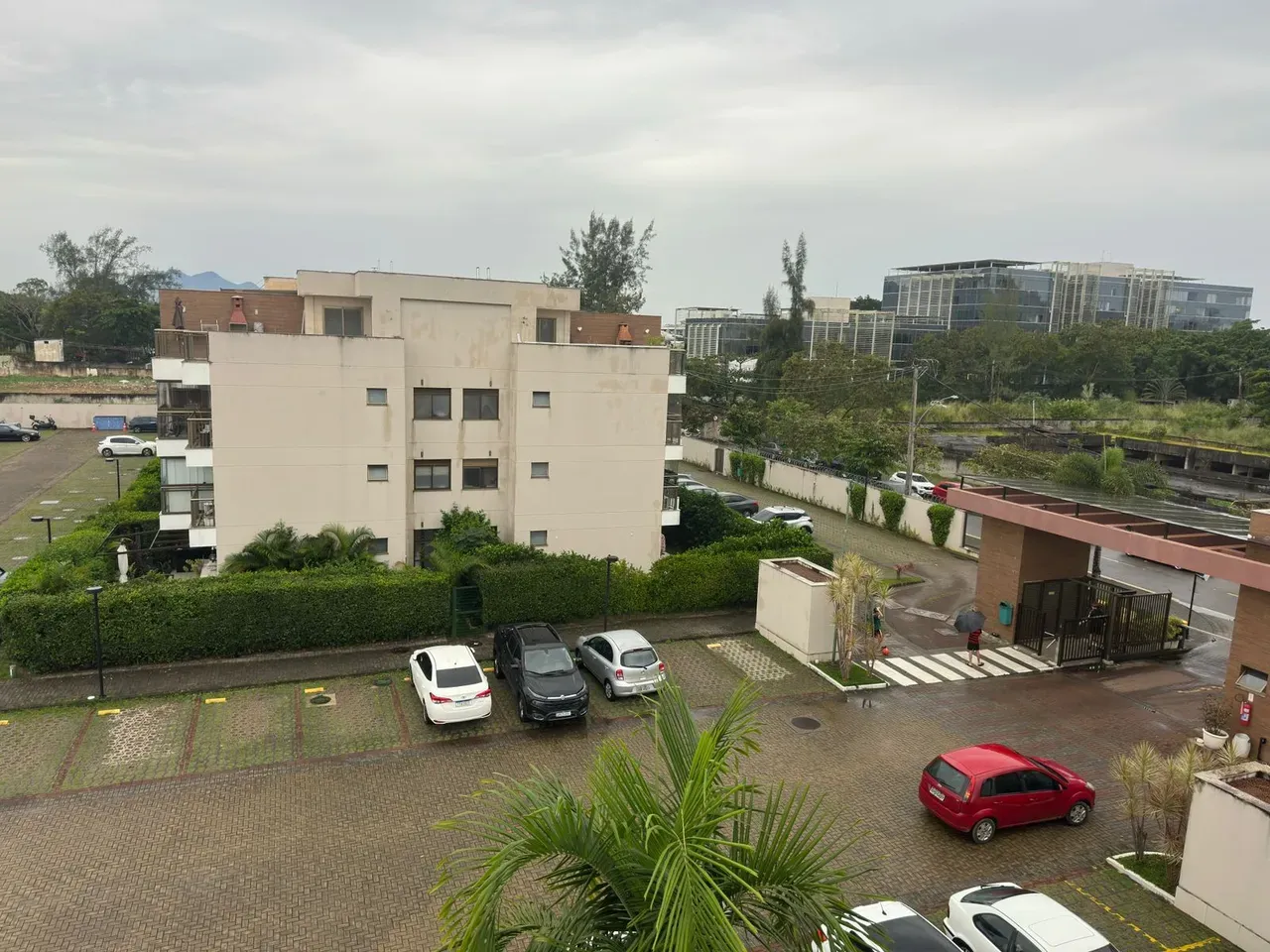 Mountain view in a 2-bedroom apartment, 140 m² — photo 40