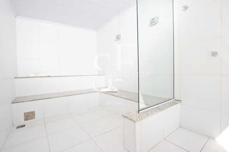 68 m² furnished apartment with 2 bedrooms and balcony — photo 13