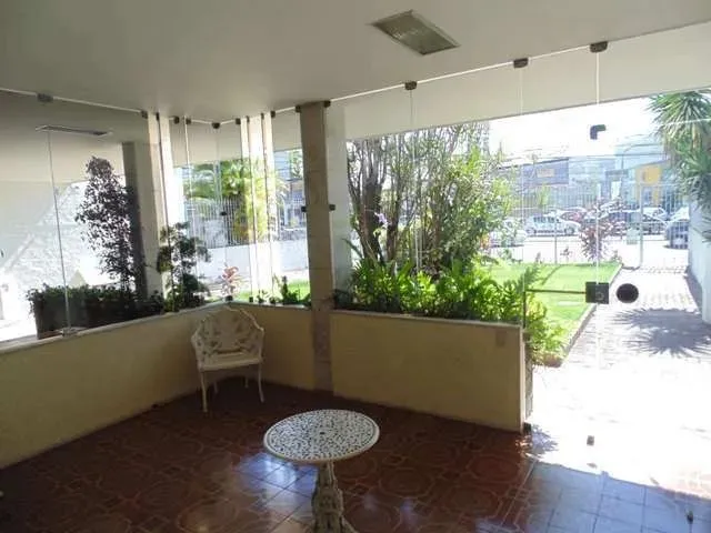 Apartment with a closed-off kitchen and 3 bedrooms — photo 12